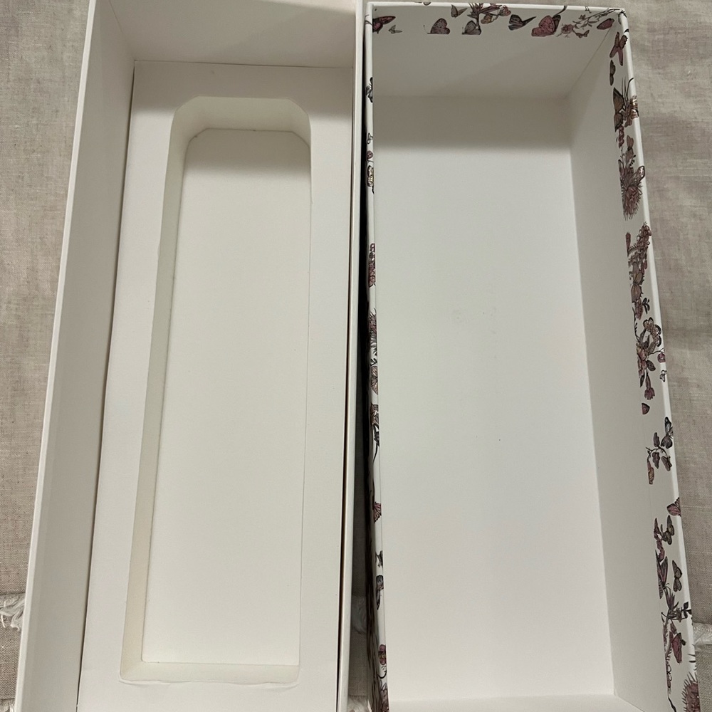 Authentic Dior Box - Picture 7 of 7